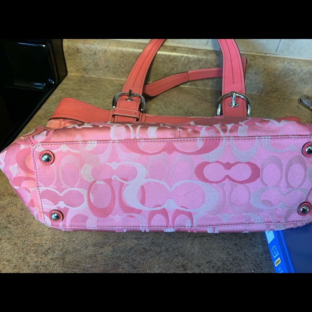 Pink classic coach shoulder bag